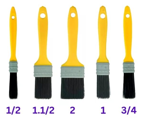 O Kit Trincha Amarelo da compel é um conjunto de pincéis de alta qualidade da marca Compel, conhecida pela sua excelência em ferramentas de pintura. Este kit é composto por cinco pincéis, cada um com cerdas sintéticas que garantem uma aplicação suave e uniforme da tinta. Tamanhos: 1, 1.1/2, 1/2, 2, 3/4. Indicada: tinta a base solvente, óleo e esmalte. Em suma, o Kit Trincha é uma combinação de qualidade, durabilidade e versatilidade. Seja para um projeto de pintura em casa ou para uso profissional, este kit de pincéis da Compel é uma escolha confiável que irá atender às suas necessidades de pintura com facilidade e eficiência.